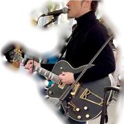 Je donne des cours de guitare basse, guitare, théorie et solfège, éveil musicale et découverte tous âge